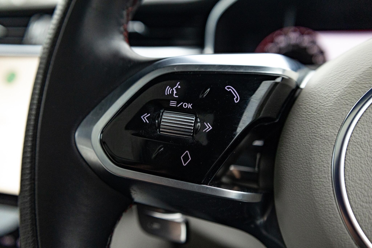 Used Jaguar F-Pace 2023 for sale - 77215455: Photo 22