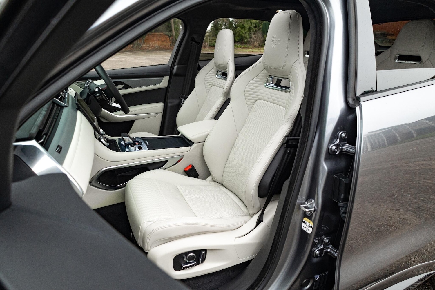 Used Jaguar F-Pace 2023 for sale - 77215455: Photo 42