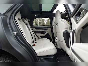 Used Jaguar F-Pace 2023 for sale - 77215455: Photo