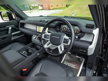 Used Land Rover Defender 2023 for sale - 78573257: Photo