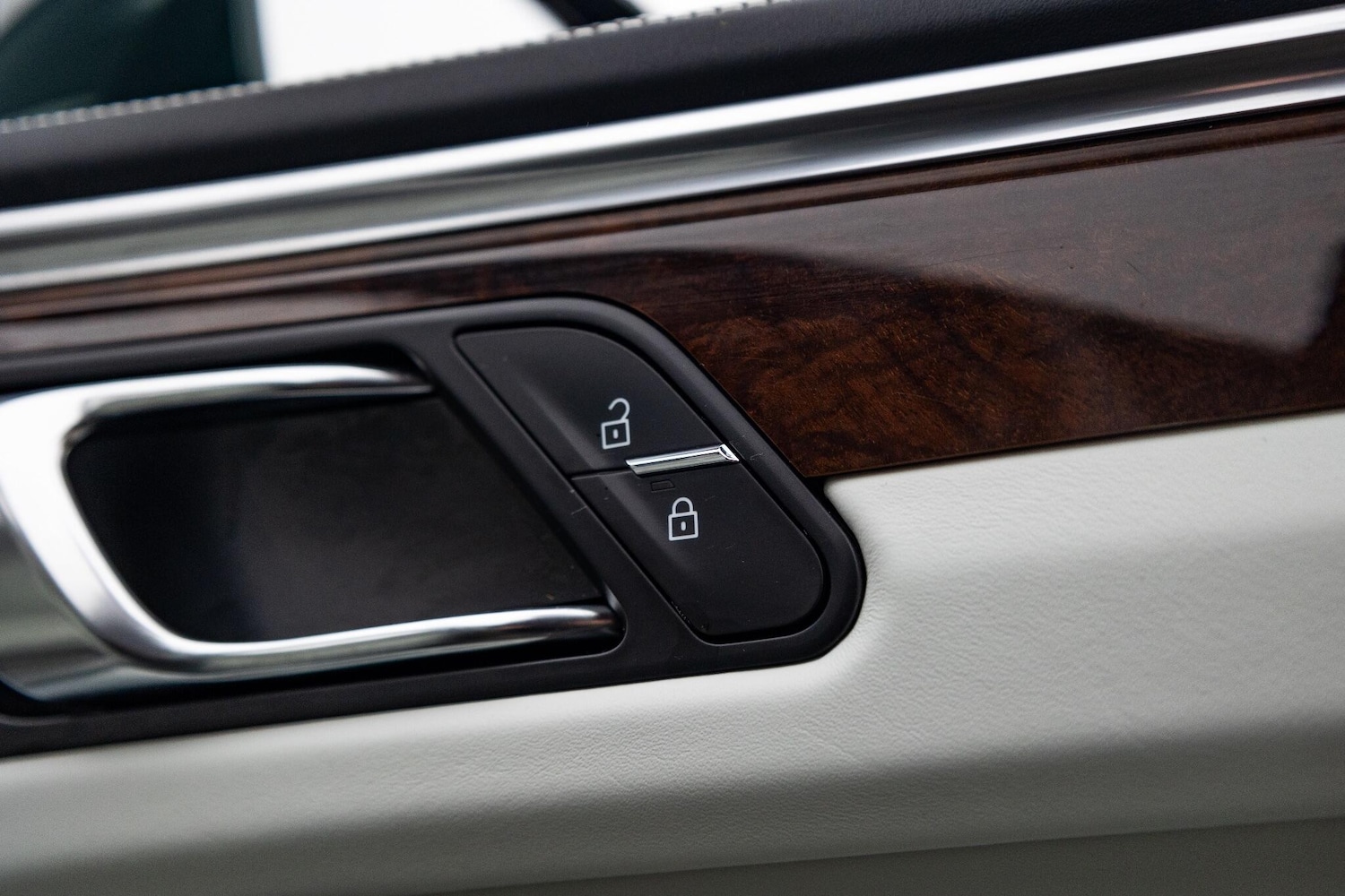 Used Porsche Macan 2022 for sale - 76952483: Photo 26