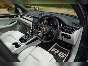 Used Porsche Macan 2022 for sale - 76952483: Photo