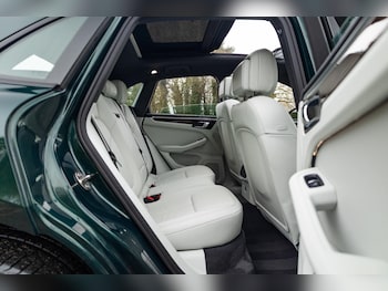 Used Porsche Macan 2022 for sale - 76952483: Photo