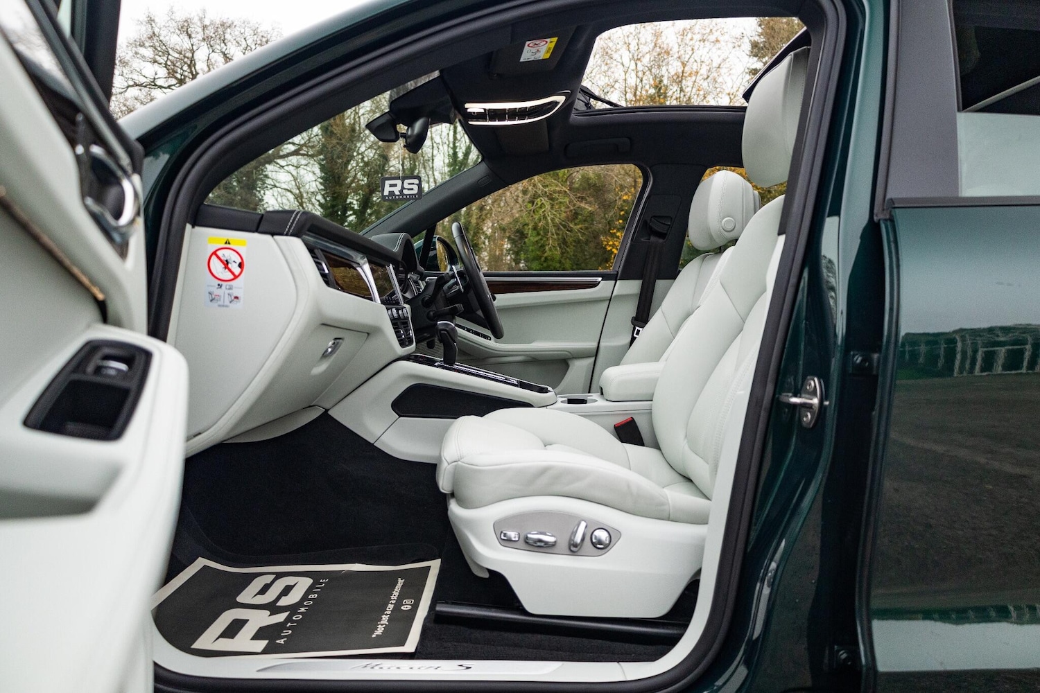 Used Porsche Macan 2022 for sale - 76952483: Photo 41