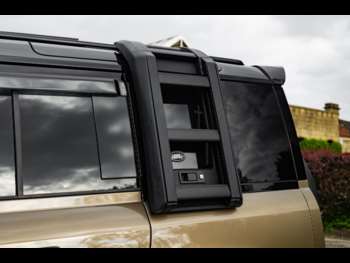Used Land Rover Defender 110 2024 for sale - 74618963: Photo