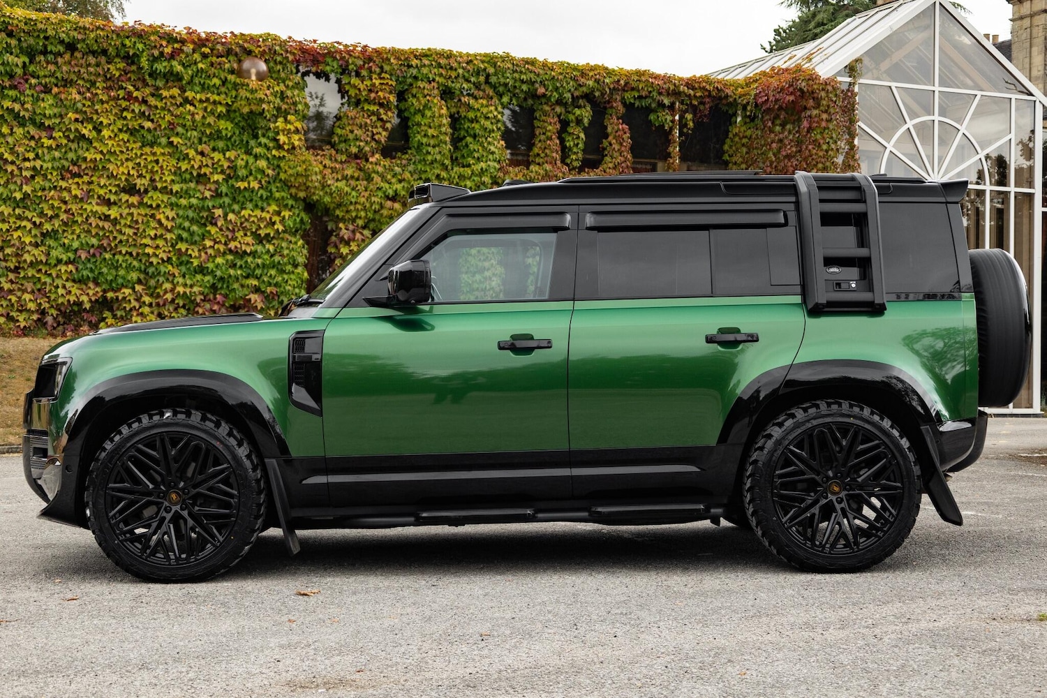 Used Land Rover Defender 110 for sale - 77081968: Photo 18