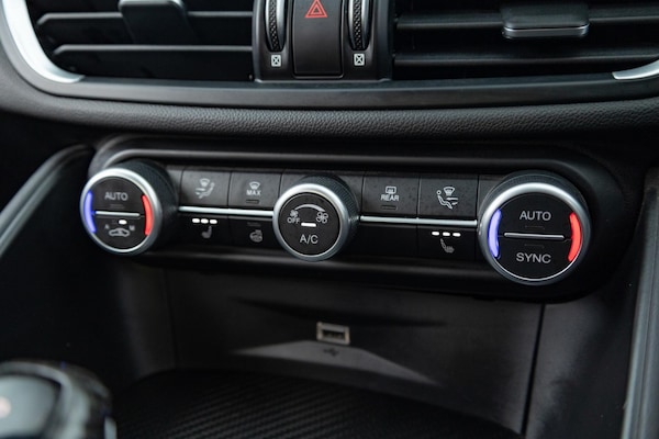 Used Alfa Romeo Giulia 2019 for sale - 75646859: Photo 35