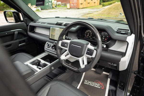 Used Land Rover Defender 110 2024 for sale - 75839070: Photo 2