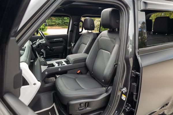 Used Land Rover Defender 110 2024 for sale - 75839070: Photo 35