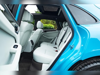 Used Porsche Macan 2020 for sale - 75377374: Photo