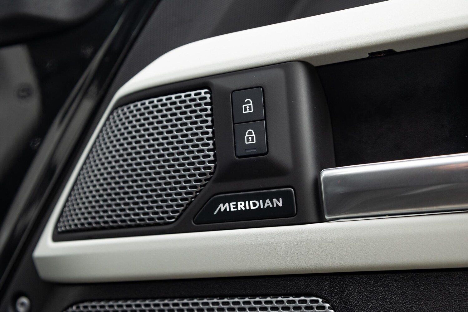 Used Land Rover Defender 110 2024 for sale - 75927014: Photo 12