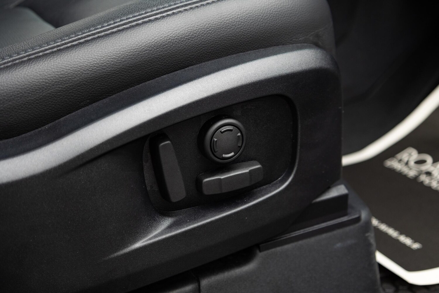 Used Land Rover Defender 110 2024 for sale - 75927014: Photo 14