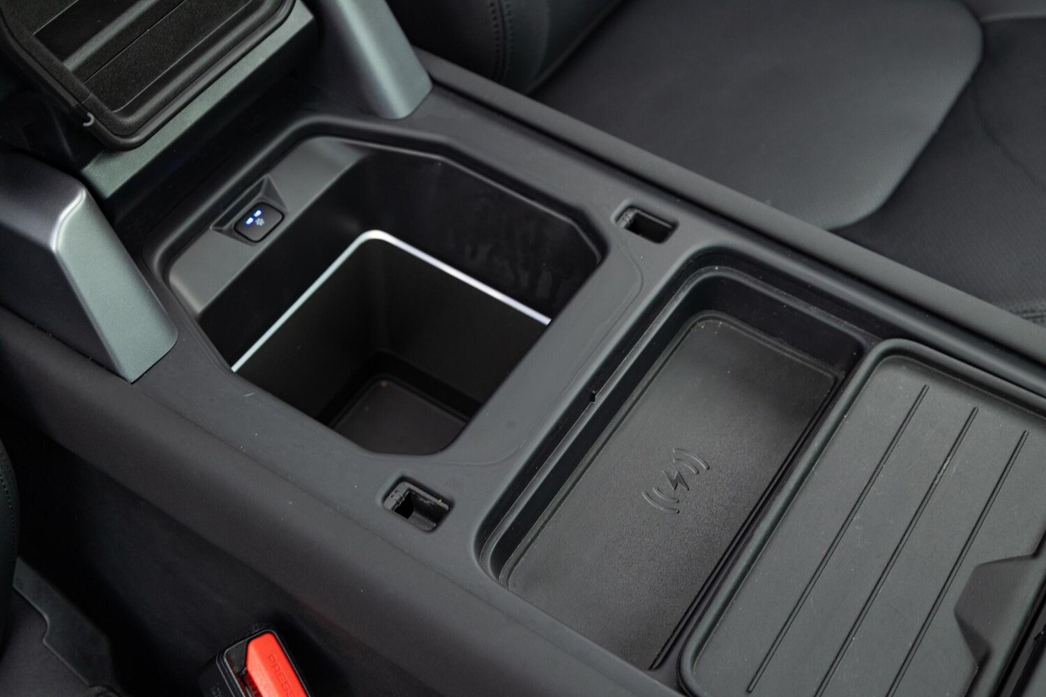 Used Land Rover Defender 110 2024 for sale - 75927014: Photo 21