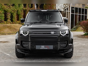 Used Land Rover Defender 110 2024 for sale - 75927014: Photo
