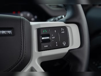Used Land Rover Defender 2025 for sale - 79645843: Photo