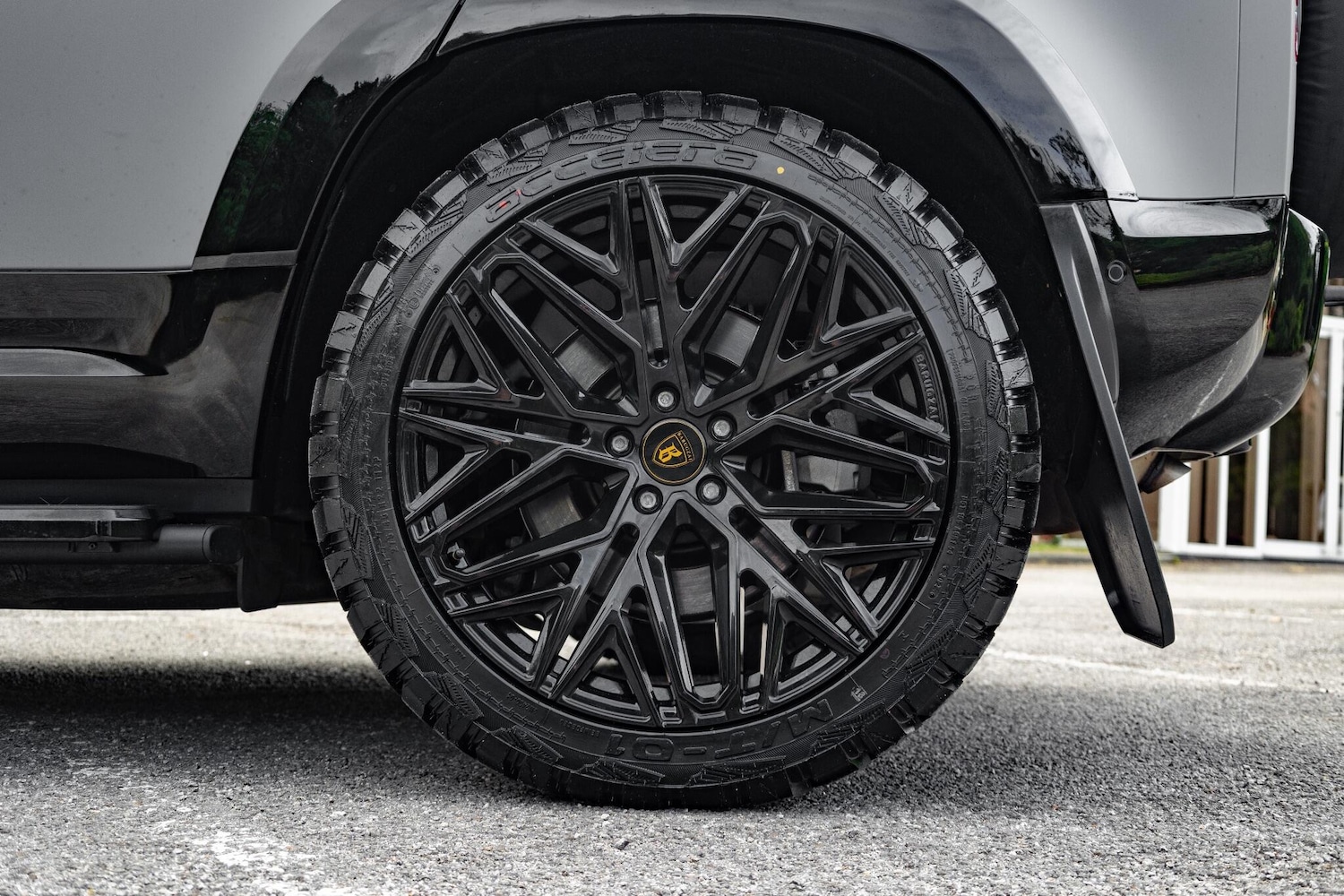 Used Land Rover Defender 2023 for sale - 77625685: Photo 13