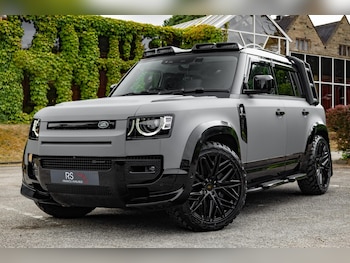 Used Land Rover Defender 2023 for sale - 77625685: Photo