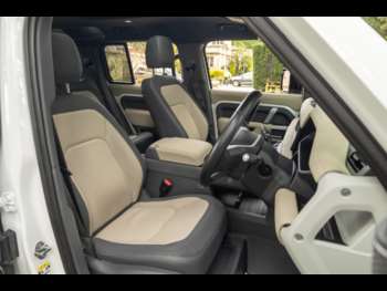 Used Land Rover Defender 110 2022 for sale - 74280927: Photo