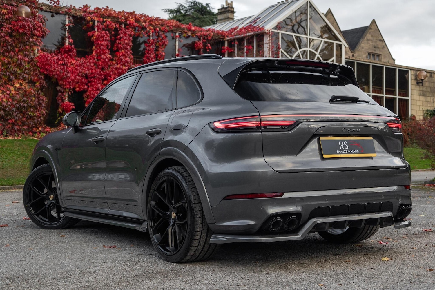 Used Porsche Cayenne 2023 for sale - 76326078: Photo 11