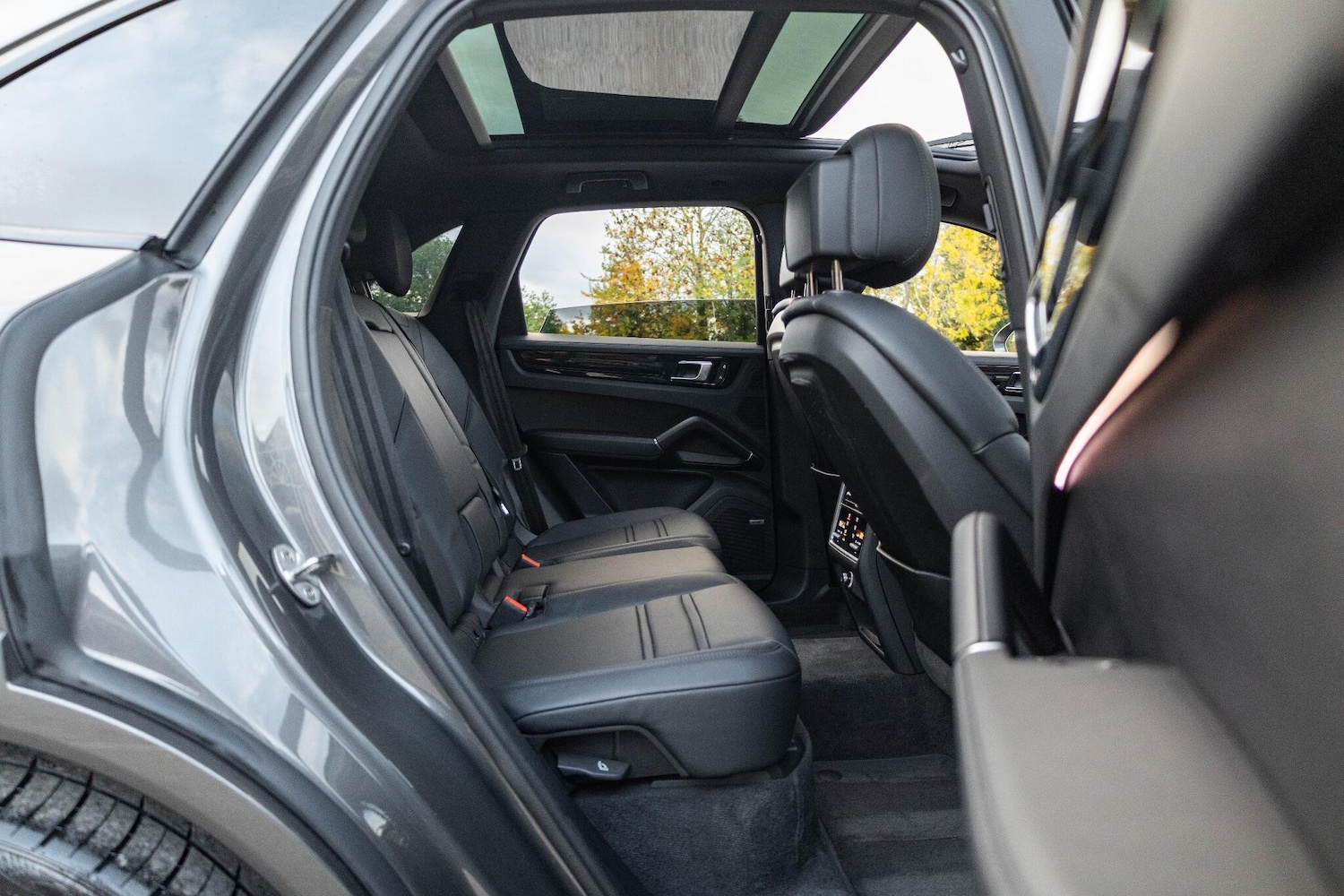 Used Porsche Cayenne 2023 for sale - 76326078: Photo 12