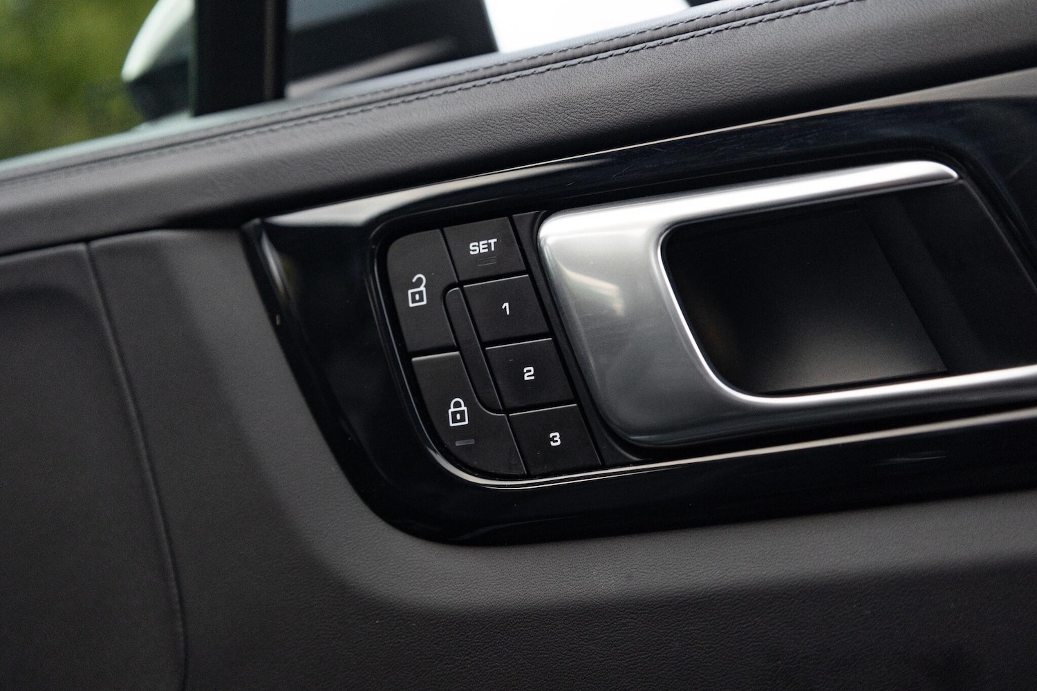 Used Porsche Cayenne 2023 for sale - 76326078: Photo 15