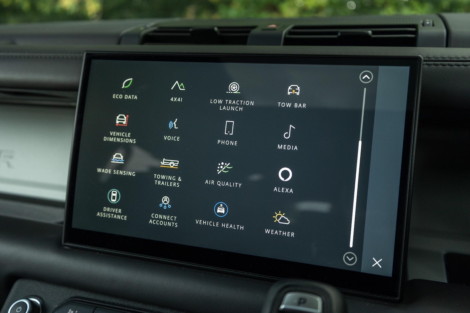 Used Land Rover Defender 2024 for sale - 76714193: Photo 15