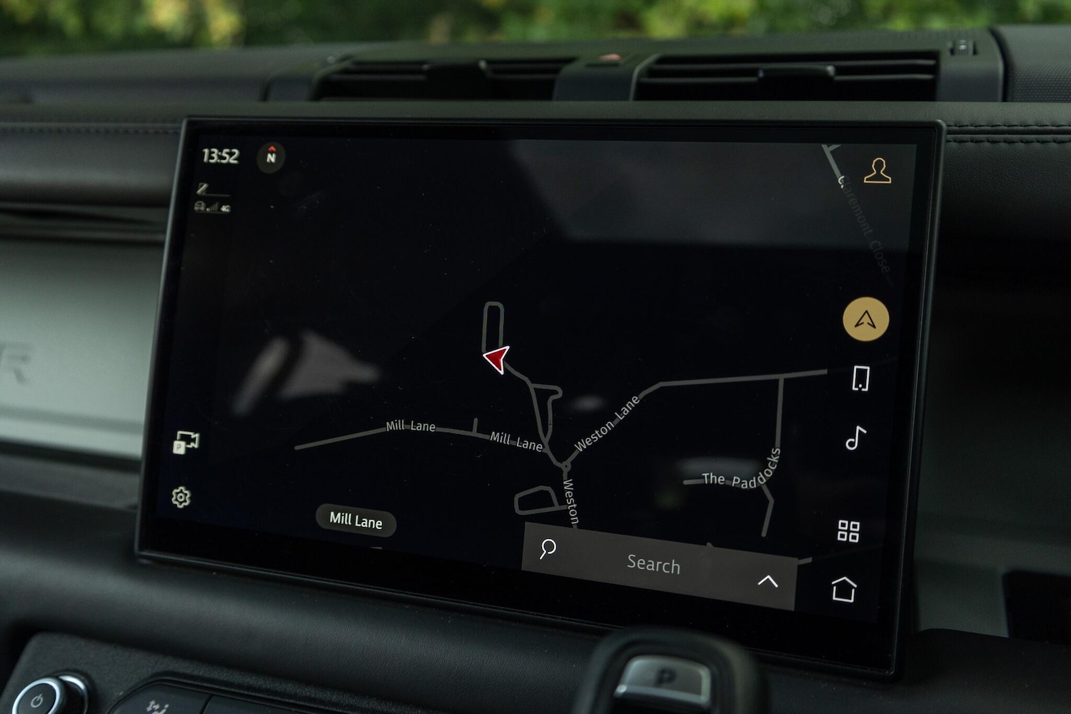 Used Land Rover Defender 2024 for sale - 76714193: Photo 16