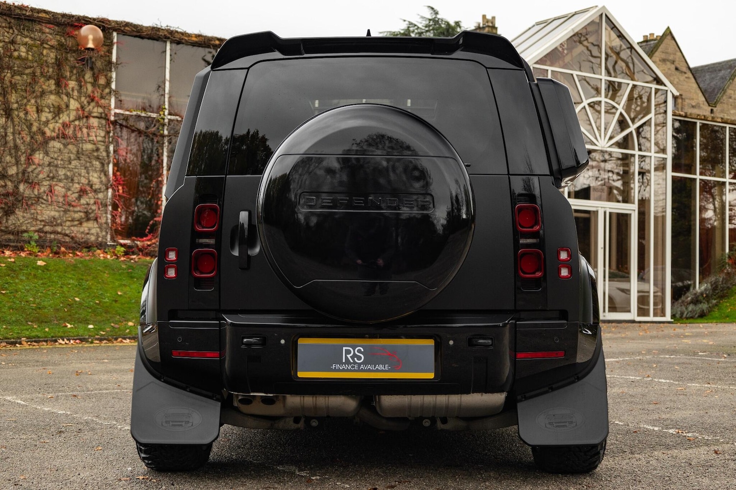 Used Land Rover Defender 2024 for sale - 76714193: Photo 18