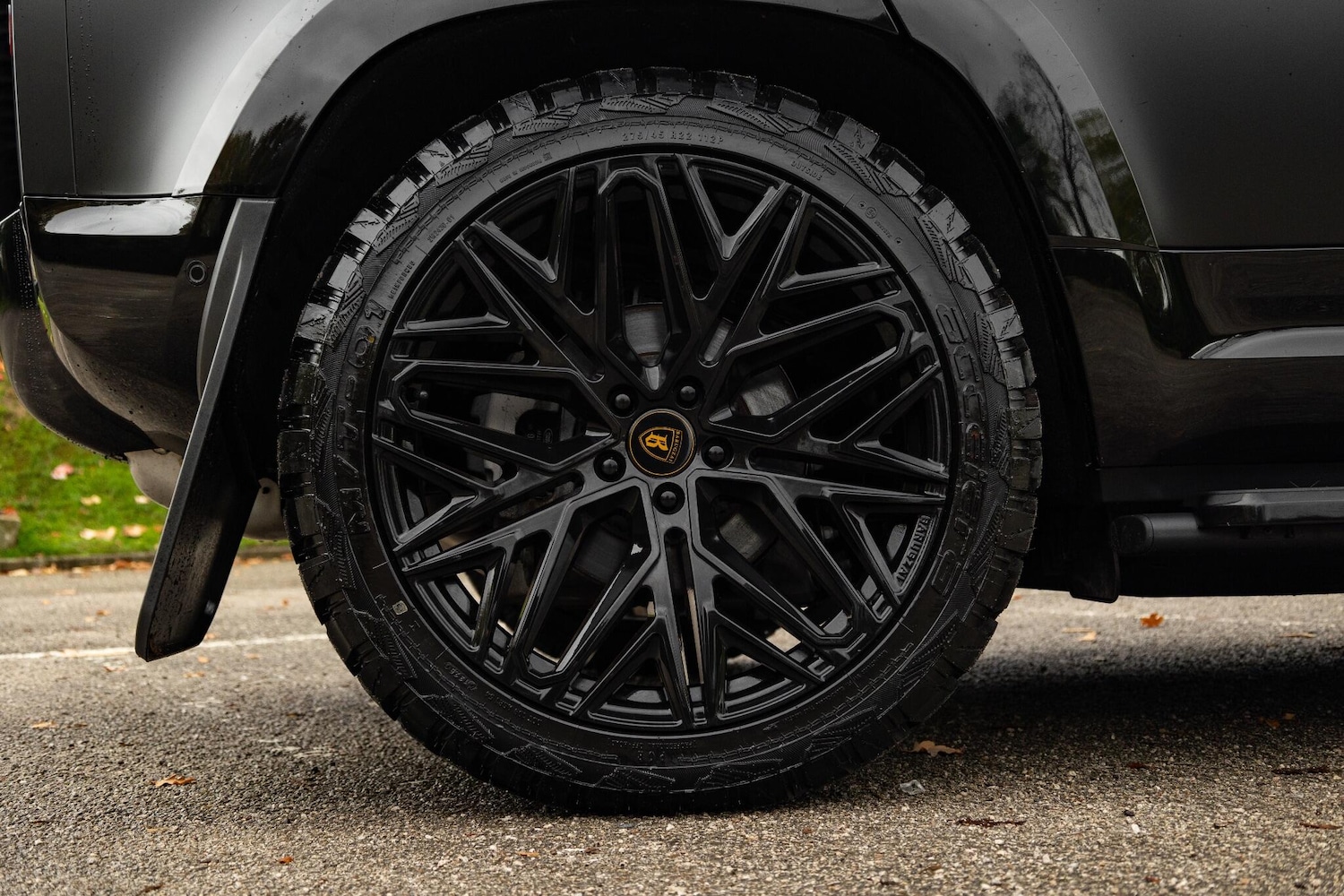 Used Land Rover Defender 2024 for sale - 76714193: Photo 32