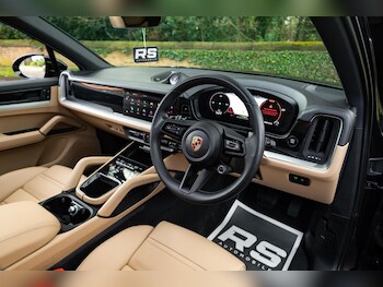 Used Porsche Cayenne 2024 for sale - 77723817: Photo