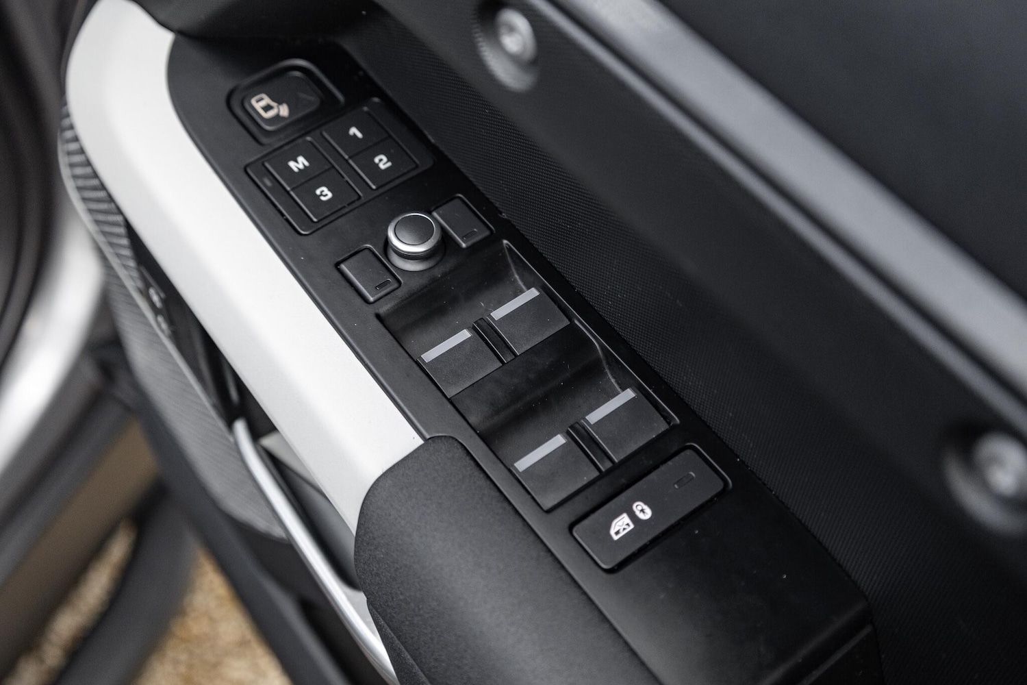 Used Land Rover Defender 110 2020 for sale - 76388223: Photo 22