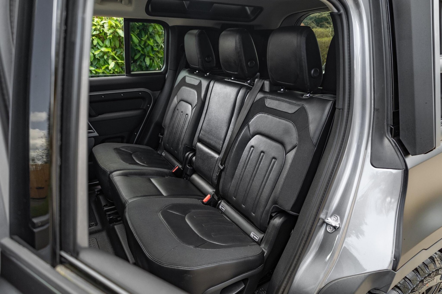 Used Land Rover Defender 110 2020 for sale - 76388223: Photo 25