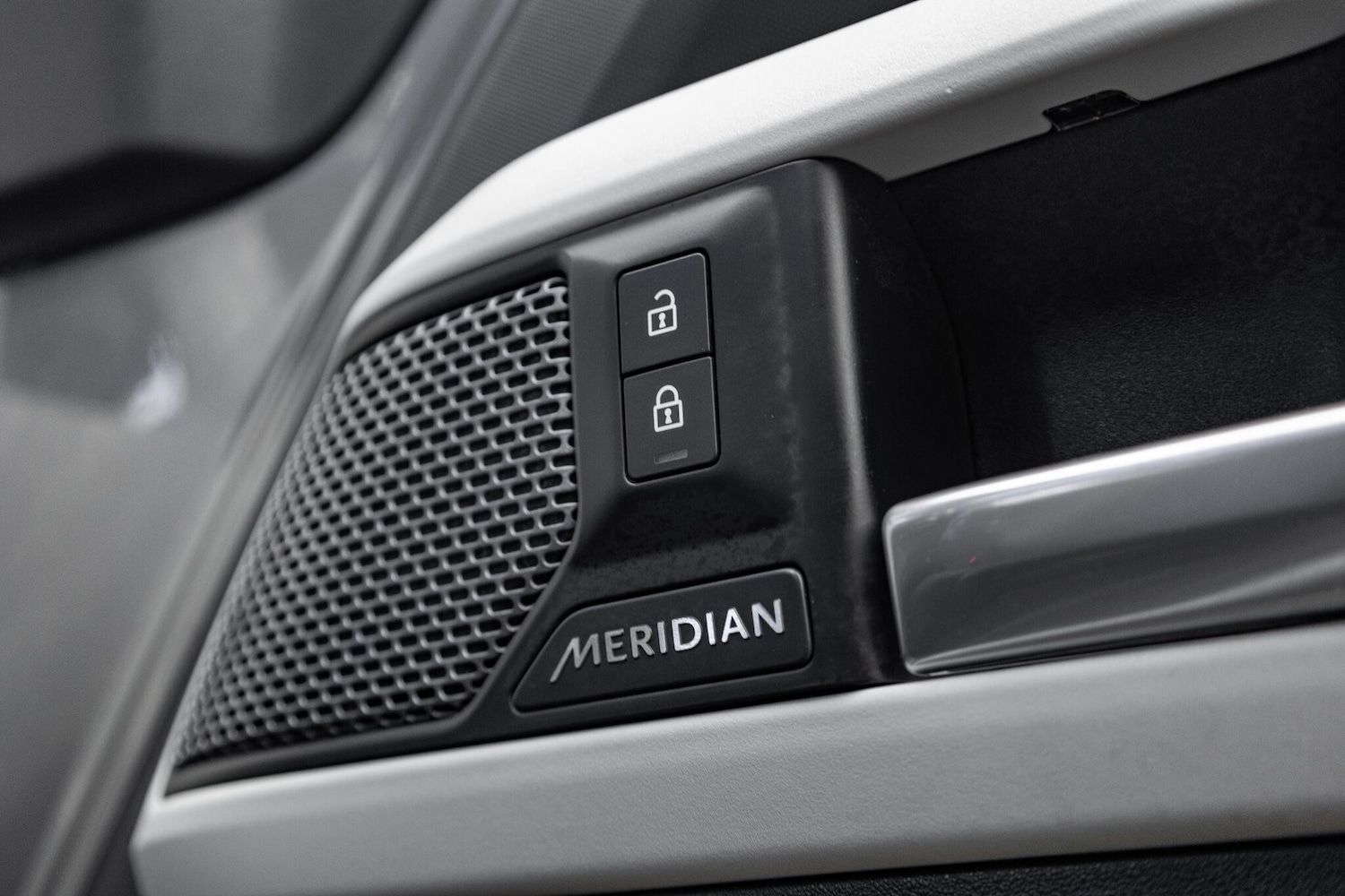 Used Land Rover Defender 110 2020 for sale - 76388223: Photo 26