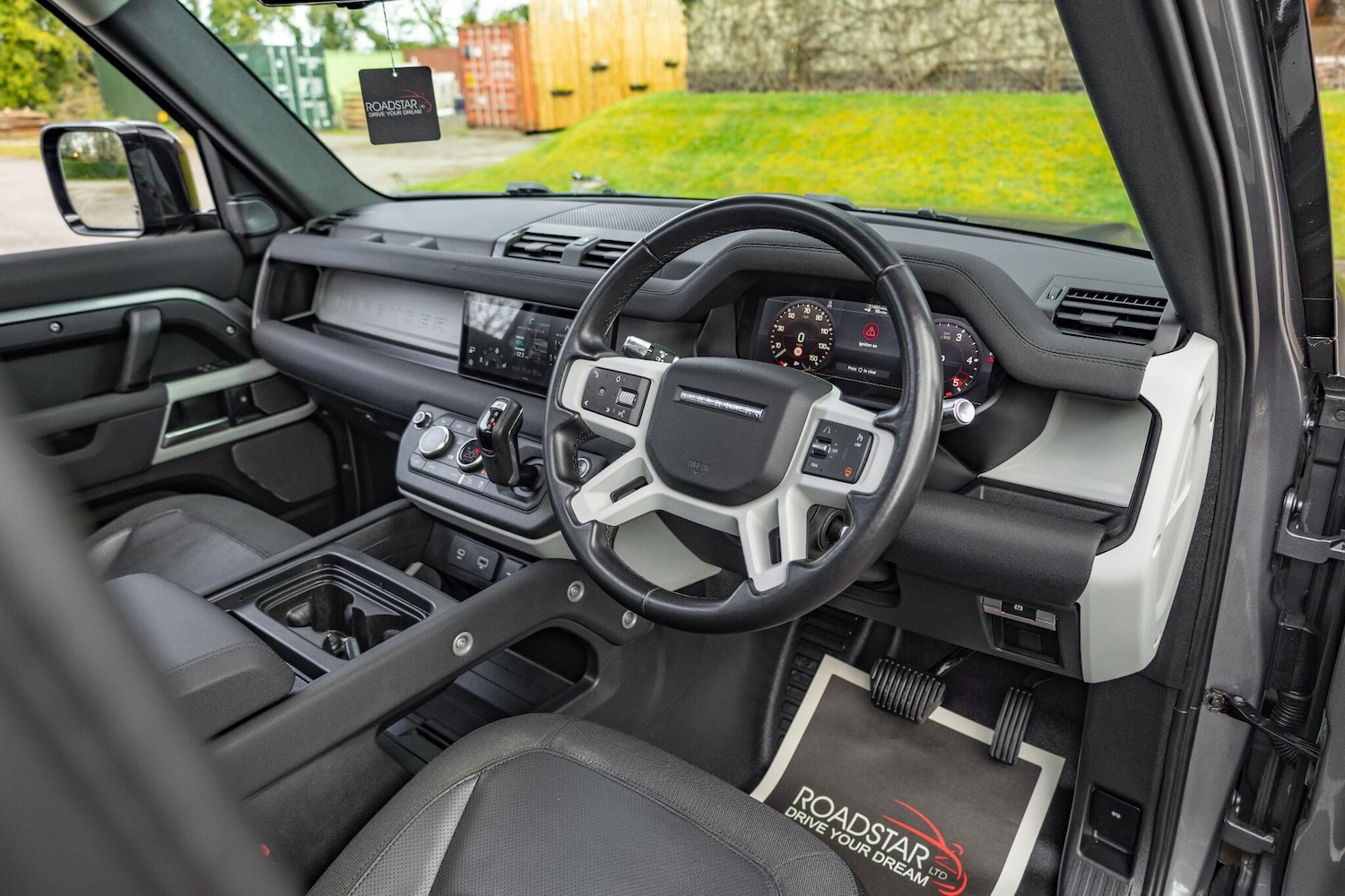 Used Land Rover Defender 110 2020 for sale - 76388223: Photo 3