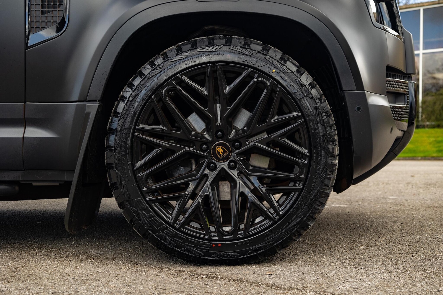 Used Land Rover Defender 110 2020 for sale - 76388223: Photo 37