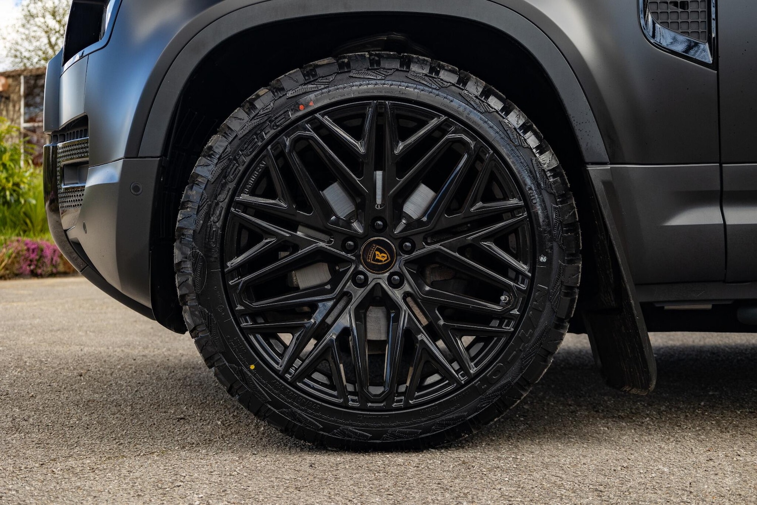 Used Land Rover Defender 110 2020 for sale - 76388223: Photo 40