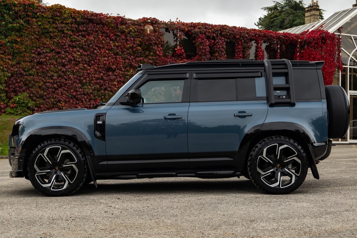 Used Land Rover Defender 2022 for sale - 76993818: Photo 18