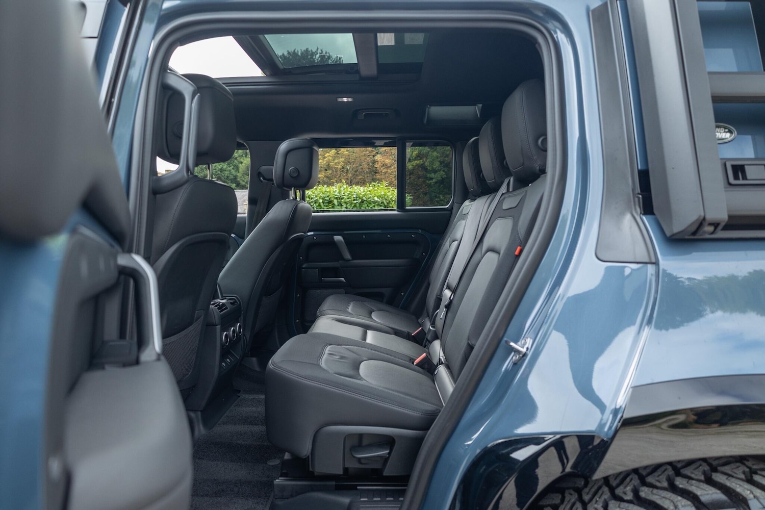 Used Land Rover Defender 2022 for sale - 76993818: Photo 21