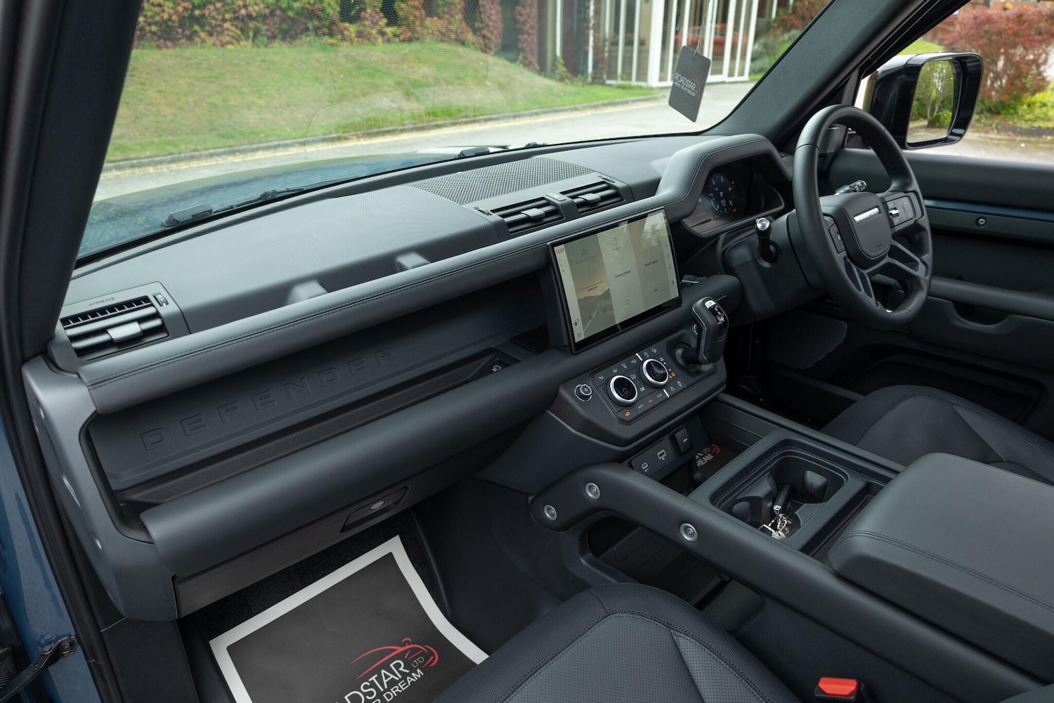 Used Land Rover Defender 2022 for sale - 76993818: Photo 5