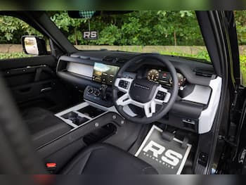 Used Land Rover Defender 90 2024 for sale - 79698422: Photo