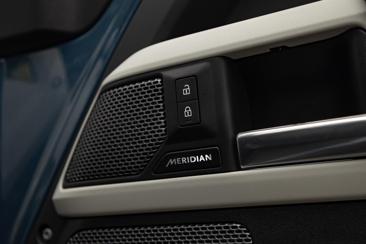 Used Land Rover Defender 2023 for sale - 76993044: Photo 14