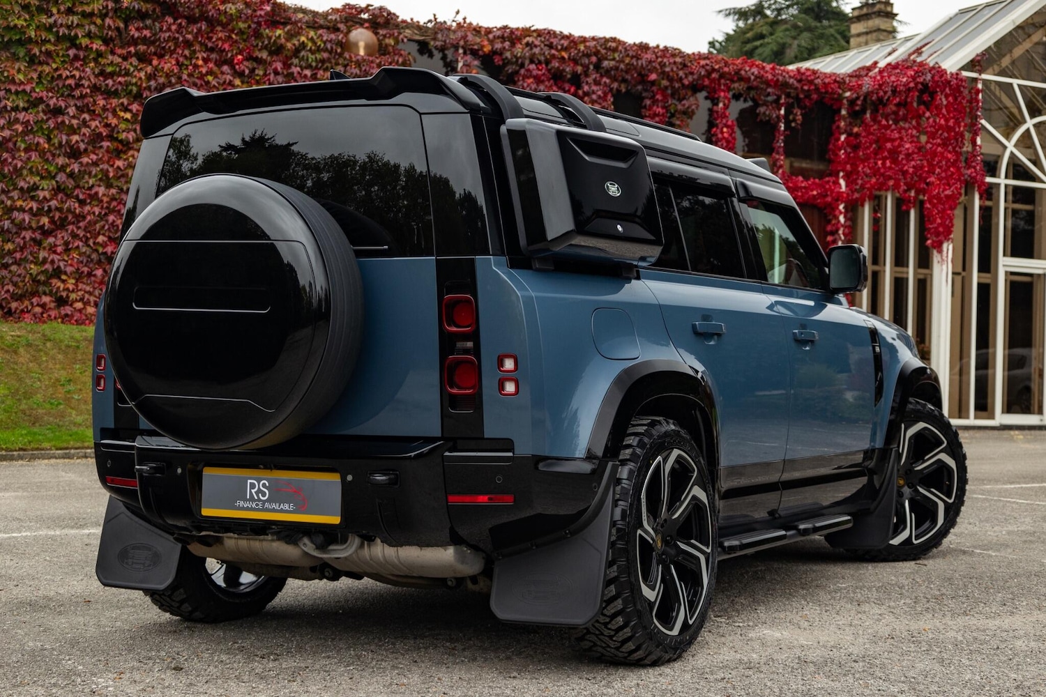 Used Land Rover Defender 2023 for sale - 76993044: Photo 18