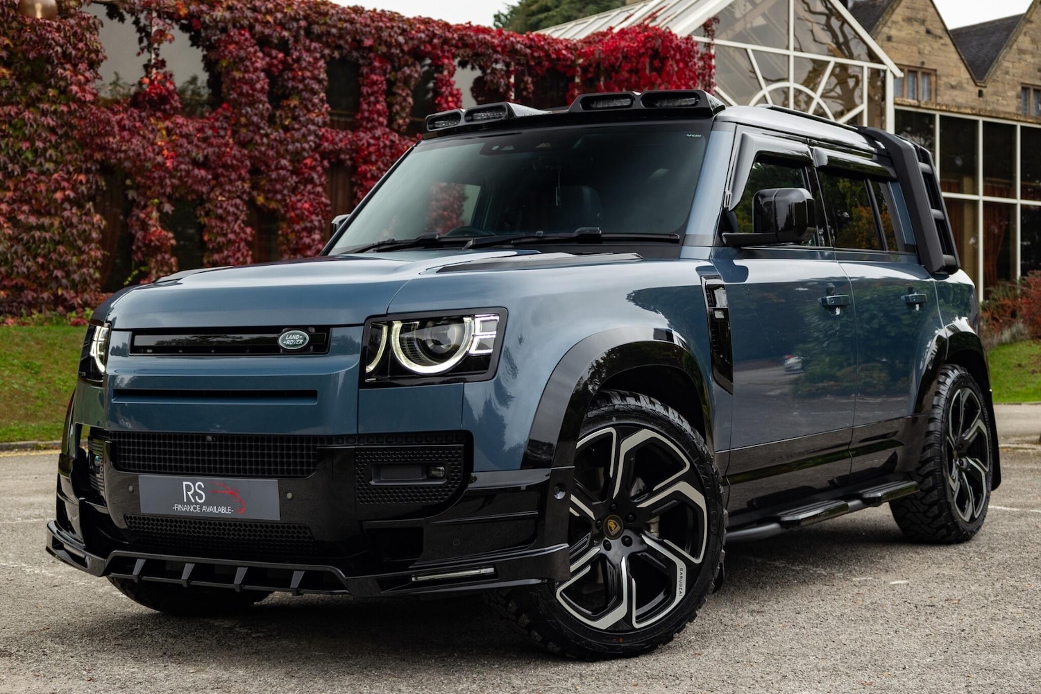 Used Land Rover Defender 2023 for sale - 76993044: Photo 6