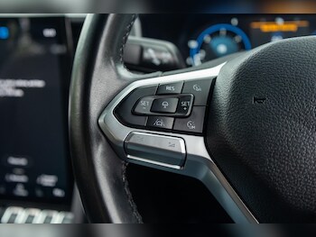 Used Volkswagen Amarok 2024 for sale - 79621059: Photo