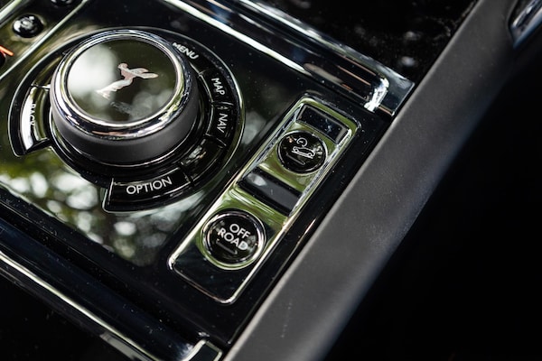 Used Rolls-Royce Cullinan 2023 for sale - 75247430: Photo 32
