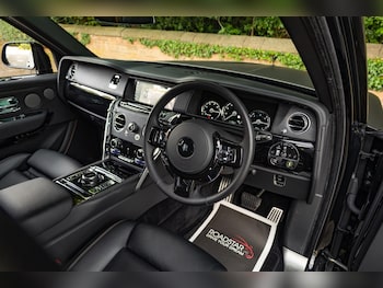 Used Rolls-Royce Cullinan 2023 for sale - 75247430: Photo
