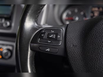 Used Volkswagen Amarok 2015 for sale - 79688228: Photo