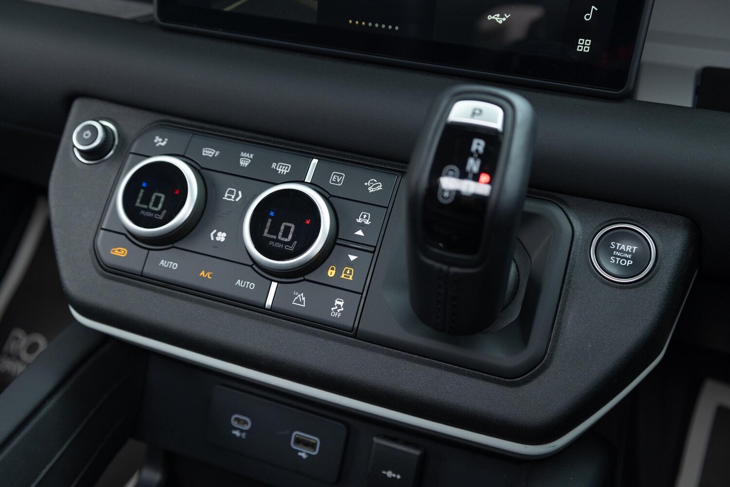 Used Land Rover Defender 2023 for sale - 77784115: Photo 19