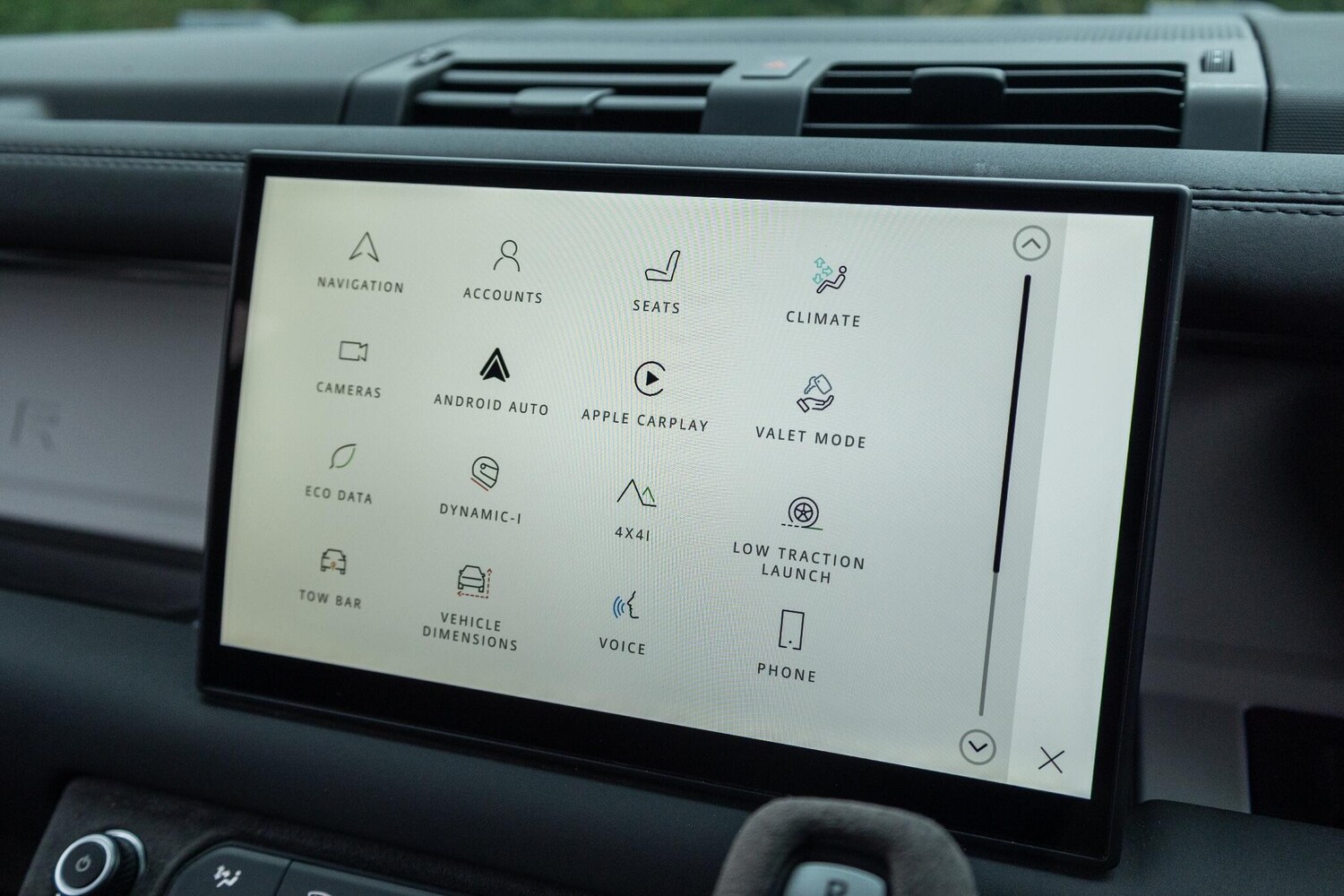 Used Land Rover Defender 2023 for sale - 77784115: Photo 35