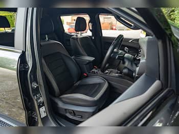 Used Volkswagen Amarok 2025 for sale - 79635395: Photo